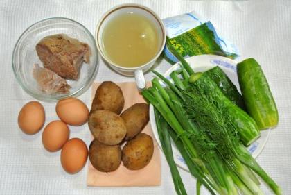 Ингредиенты для окрошки на мясном бульоне и кефире