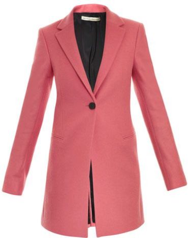 Розовое пальто для праздничных мероприятий
