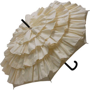 Стильный зонтик с оборками