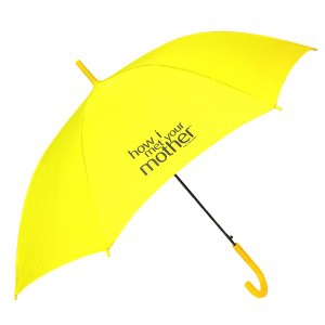 Красивый зонтик желтого цвета